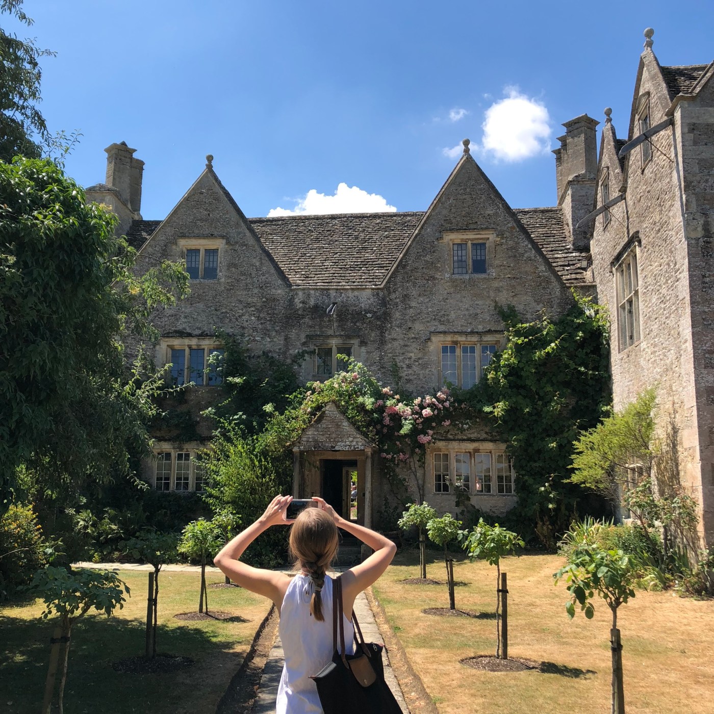 Kelmscott Manor Victorian Society London Summer School